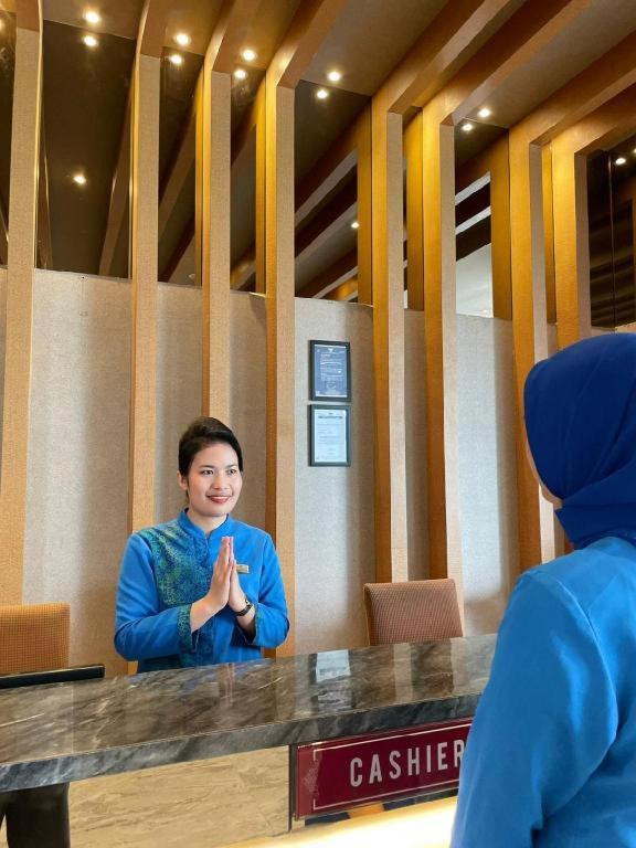 The Crew Hotel Kualanamu International Airport Medan Ngoại thất bức ảnh