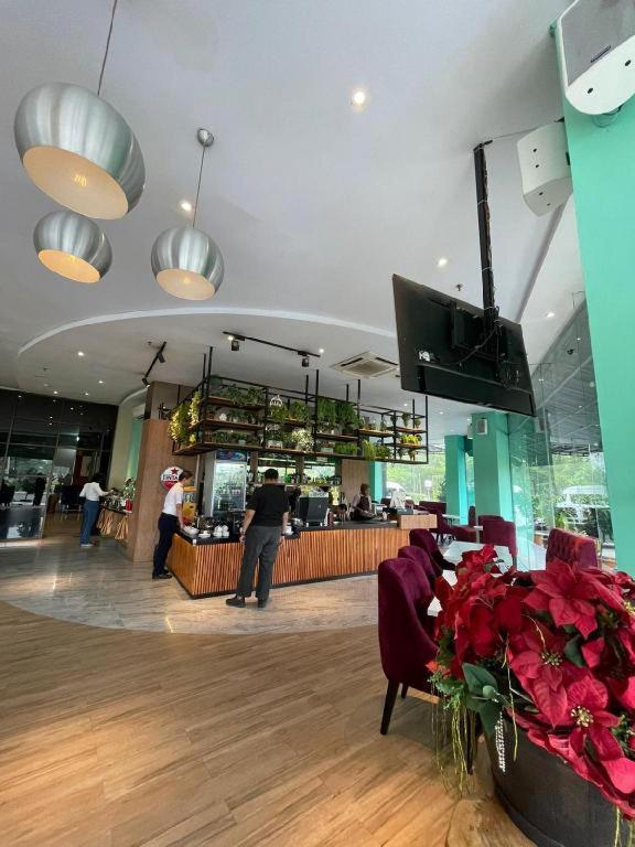 The Crew Hotel Kualanamu International Airport Medan Ngoại thất bức ảnh