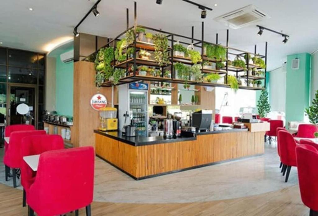 The Crew Hotel Kualanamu International Airport Medan Ngoại thất bức ảnh