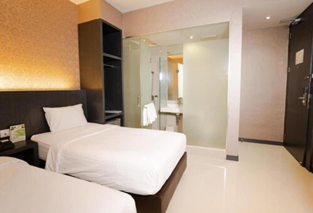 The Crew Hotel Kualanamu International Airport Medan Ngoại thất bức ảnh