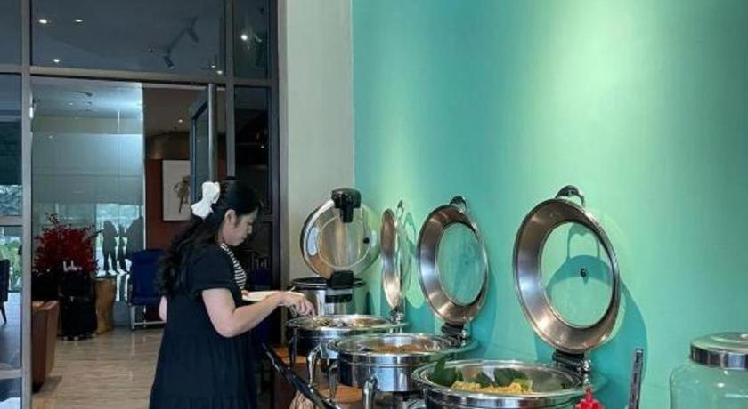 The Crew Hotel Kualanamu International Airport Medan Ngoại thất bức ảnh