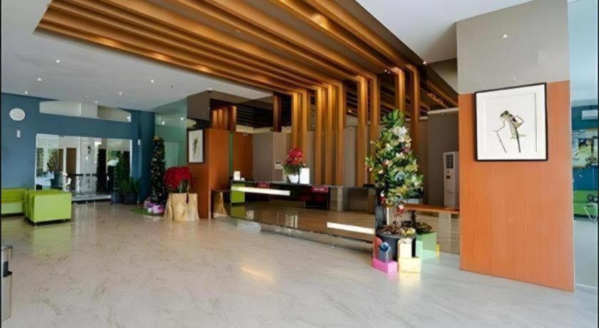 The Crew Hotel Kualanamu International Airport Medan Ngoại thất bức ảnh