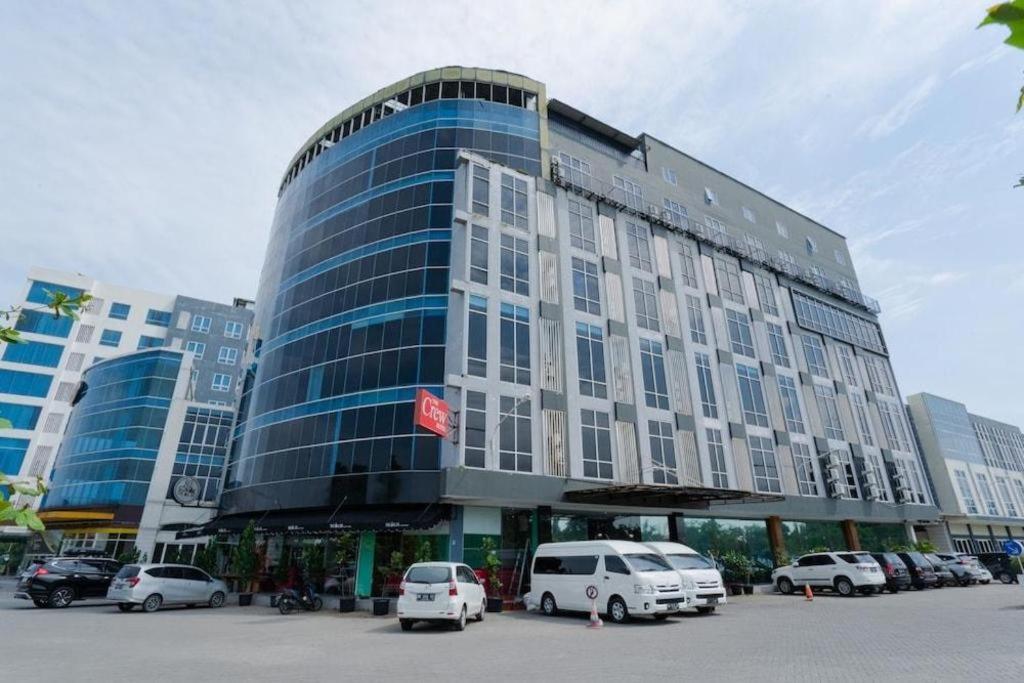 The Crew Hotel Kualanamu International Airport Medan Ngoại thất bức ảnh